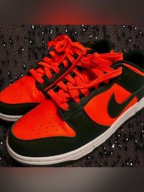 Nike Low-Top Sneakers in Orange and Black